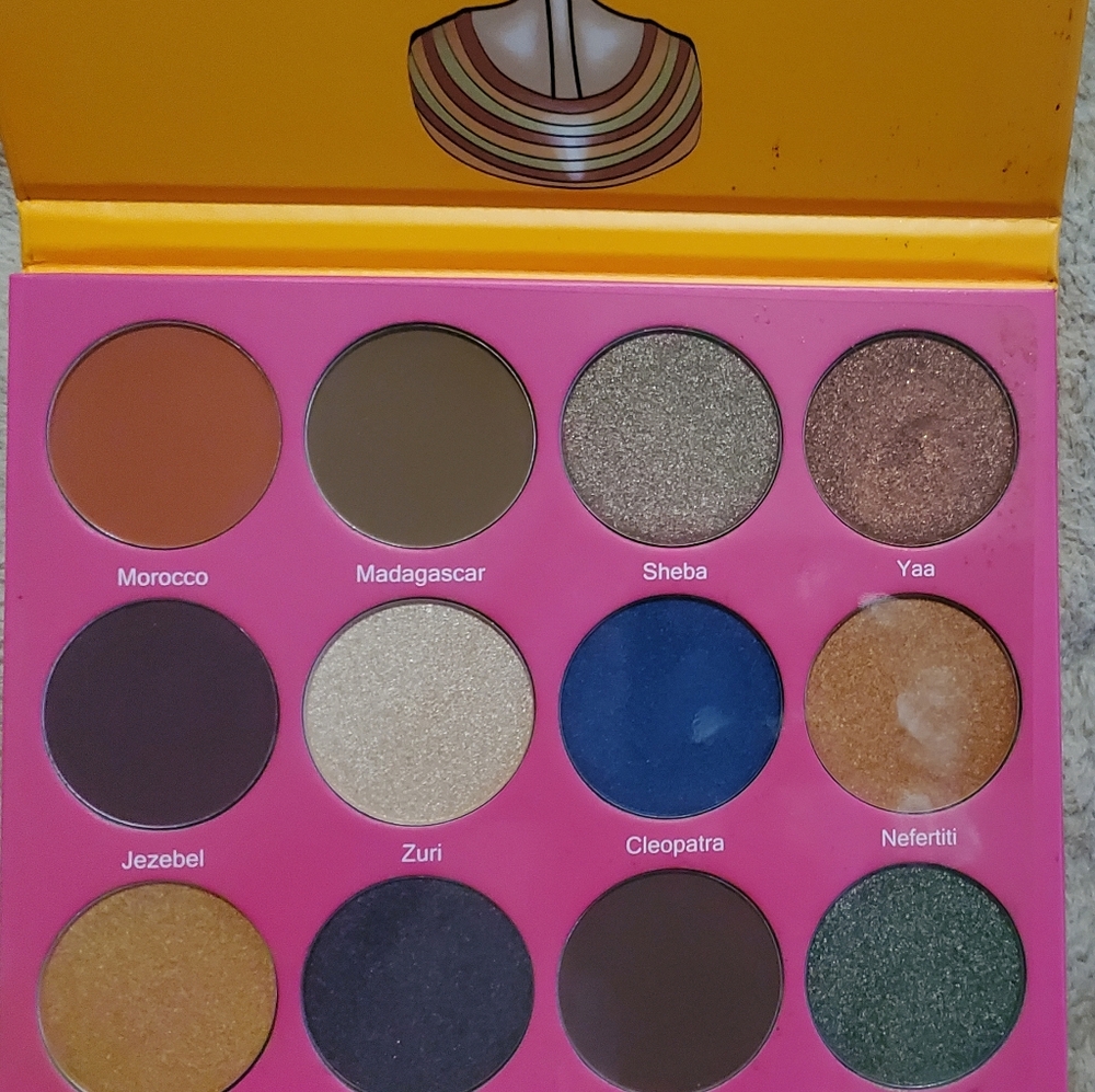 Makeup pallette
